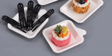 Cake Plate With Handle (36kb)